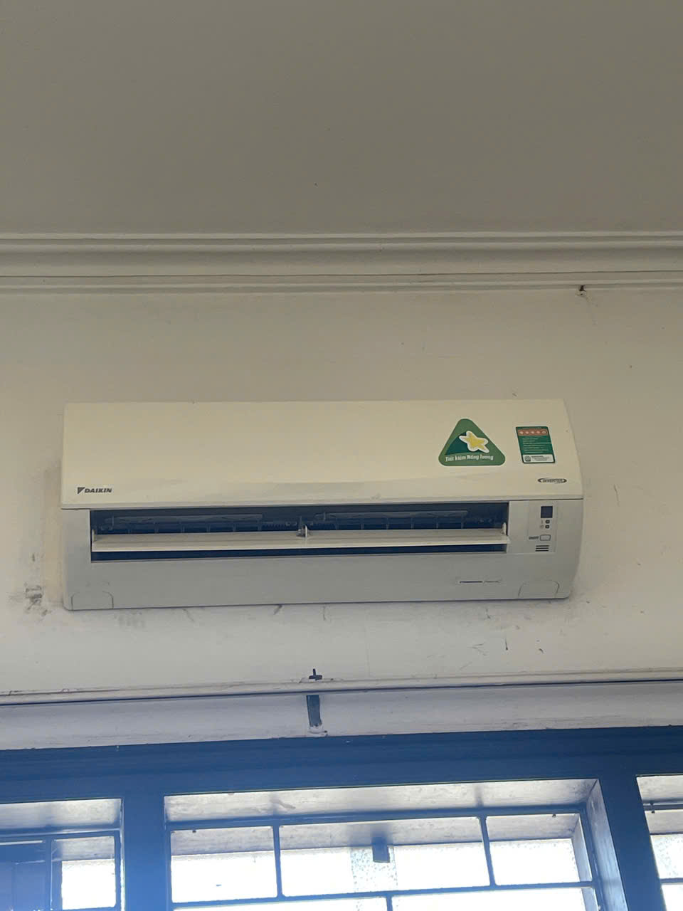 lắp đặt điều hòa treo tường